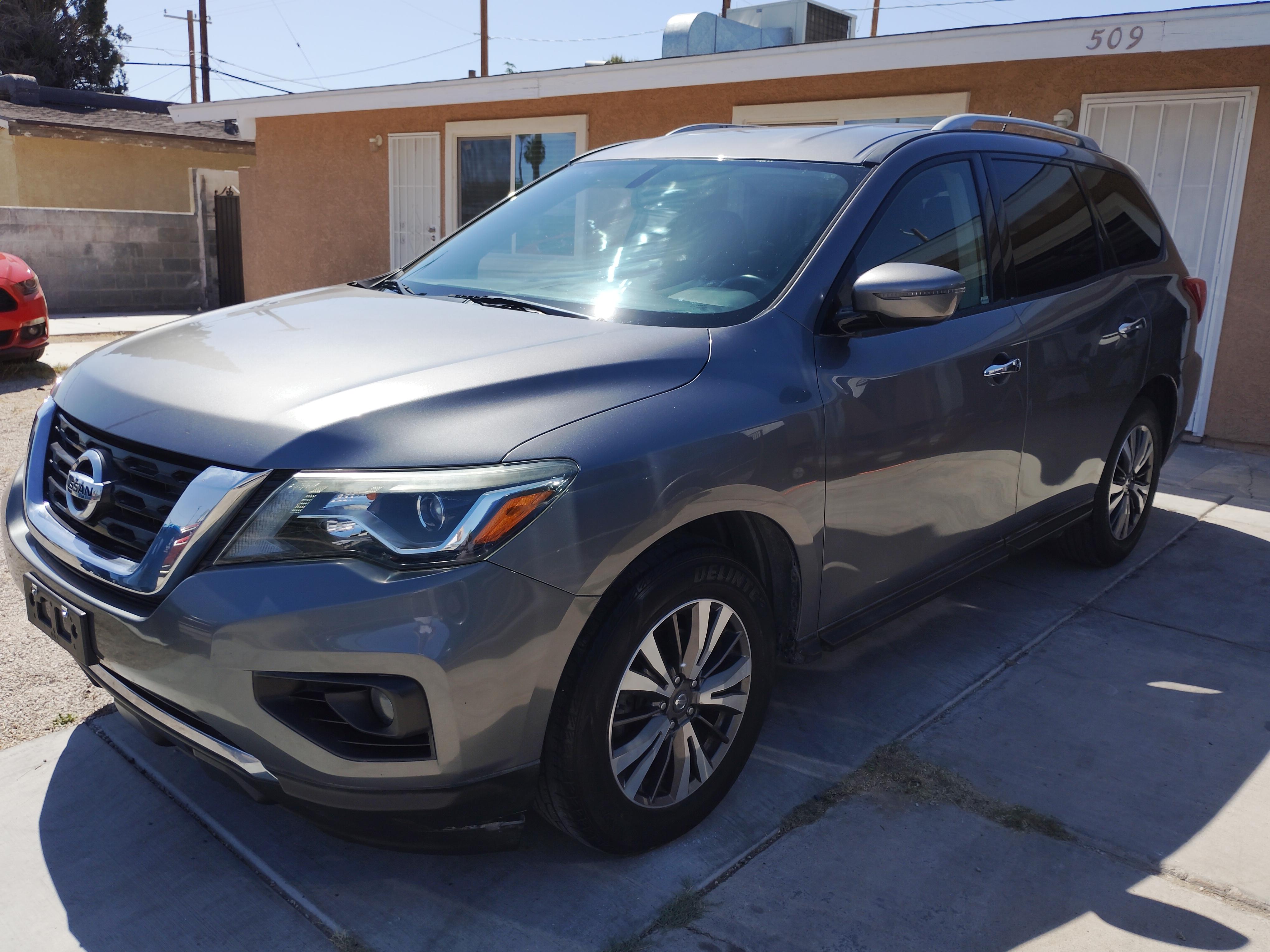 2018 Nissan Pathfinder SV 4SUV SV Gray